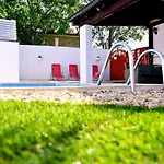 Mumy Vila Gostinjac